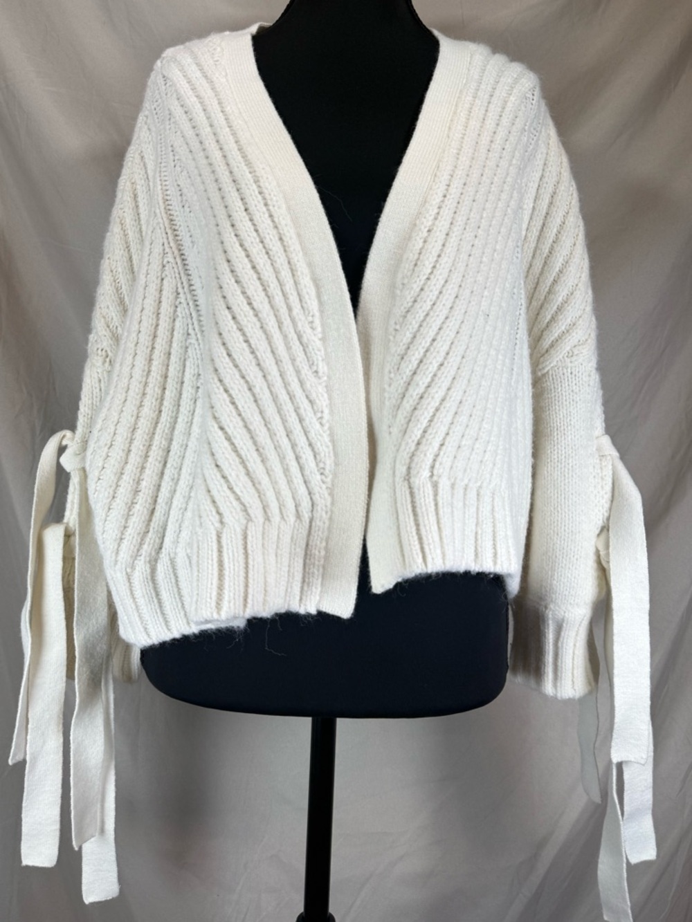 Maeve by Anthropologie Ribbed Open-Front Knit Cardigan with Tie Sleeves 🤍 ⭐️